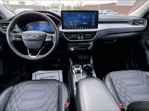 Certified 2023 Ford Escape Platinum w/ Premium Technology Package AWD/4WD image 14