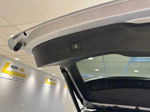 Used 2022 Ford Edge SEL w/ Convenience Package image 17