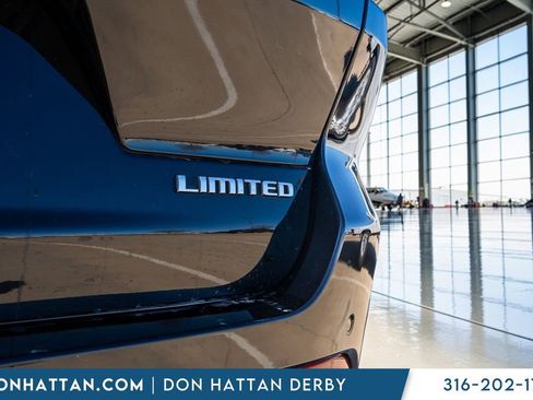 Used 2021 Jeep Grand Cherokee L Limited image 41