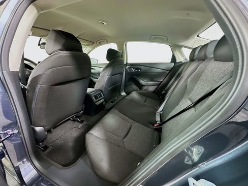 Used 2025 Honda Accord LX image 4