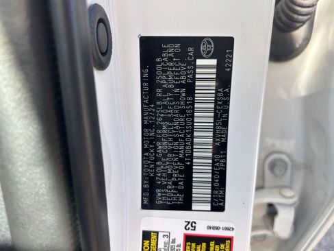 Certified 2025 Toyota Camry SE image 28