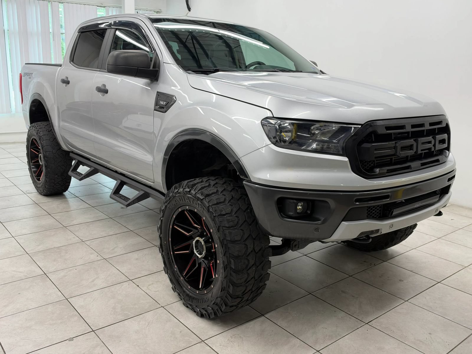 Used 2019 Ford Ranger XLT w/ Equipment Group 302A Luxury AWD/4WD image 1
