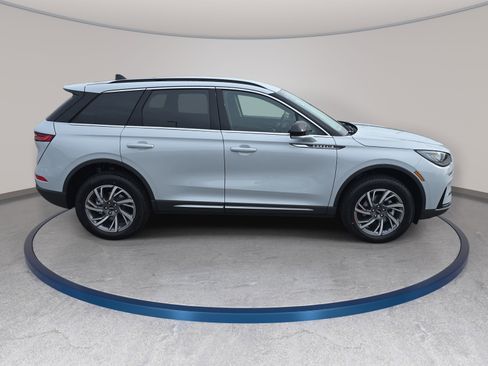 New 2026 Lincoln Corsair Premiere AWD/4WD image 4