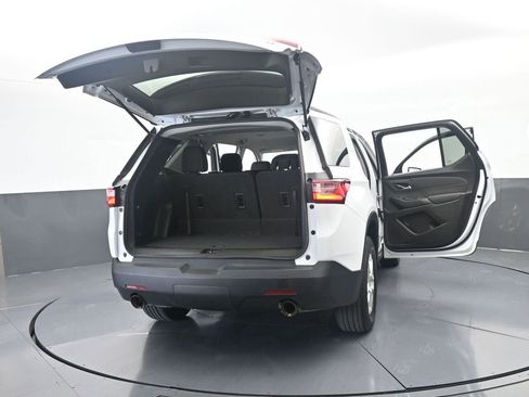 Used 2020 Chevrolet Traverse LT FWD image 76