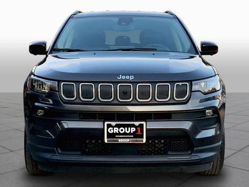 Used 2022 Jeep Compass Latitude w/ Convenience Group FWD image 4