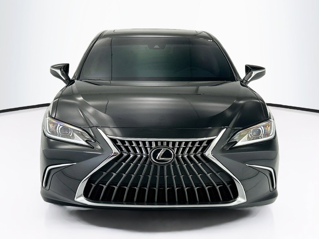 Used 2025 Lexus ES 350 w/ Accessory Package (Z2) FWD image 2