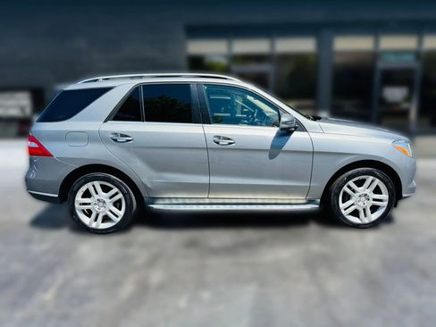 Used 2015 Mercedes-Benz ML 350 4MATIC w/ Premium 1 Package image 6