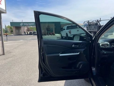 Used 2016 Honda CR-V Touring image 25