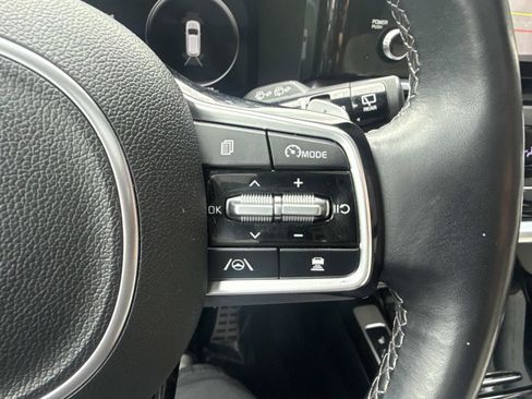 Used 2023 Kia Sorento SX Prestige image 31