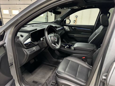 Certified 2025 Buick Enclave Avenir image 15