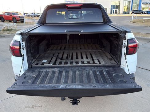 Used 2022 Hyundai Santa Cruz SEL Premium w/ Cargo Package AWD/4WD image 10