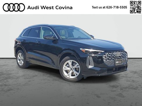 Used 2025 Audi Q5 Premium w/ Convenience Package AWD/4WD image 1
