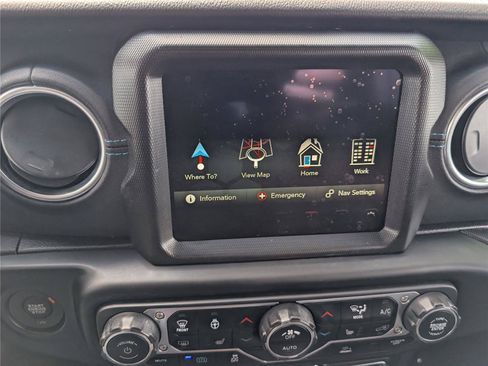Used 2023 Jeep Wrangler Unlimited Rubicon 4xe w/ Cold Weather Group AWD/4WD image 27