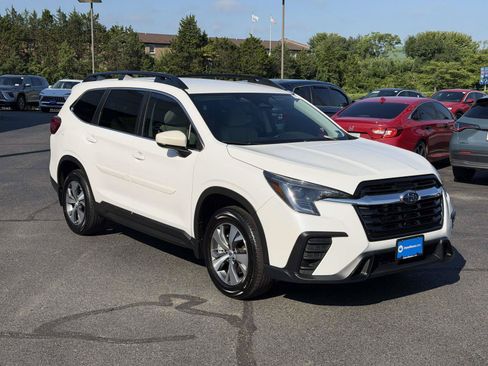 Used 2025 Subaru Ascent Premium AWD/4WD image 1