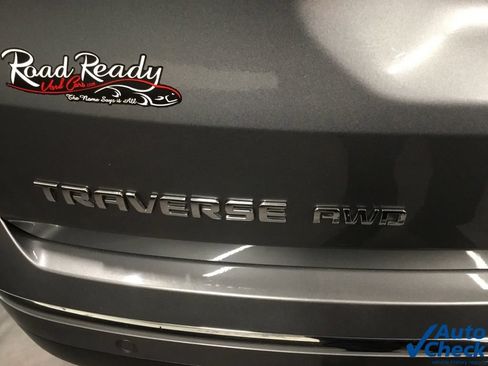 Used 2020 Chevrolet Traverse Premier w/ LPO, 'HIT The Road' Package AWD/4WD image 15