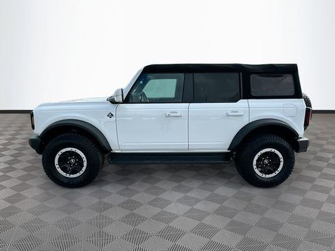 Used 2025 Ford Bronco Outer Banks w/ Sasquatch Package AWD/4WD image 8
