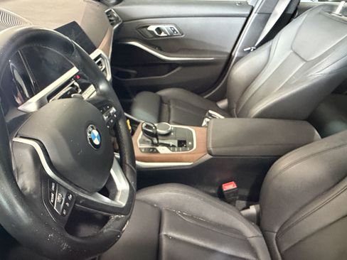 Used 2021 BMW 330i Sedan w/ Convenience Package (ZC2) RWD image 4