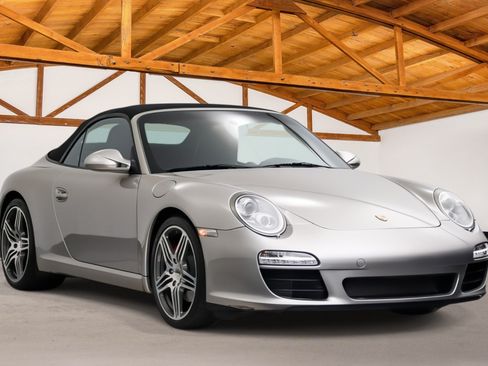 Used 2011 Porsche 911 Carrera S RWD image 8