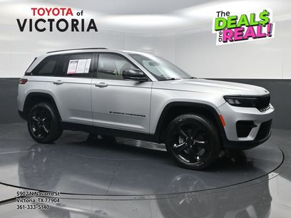 Used 2023 Jeep Grand Cherokee Altitude