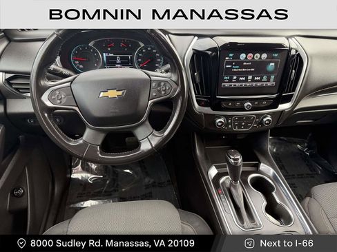 Used 2019 Chevrolet Traverse LT image 16