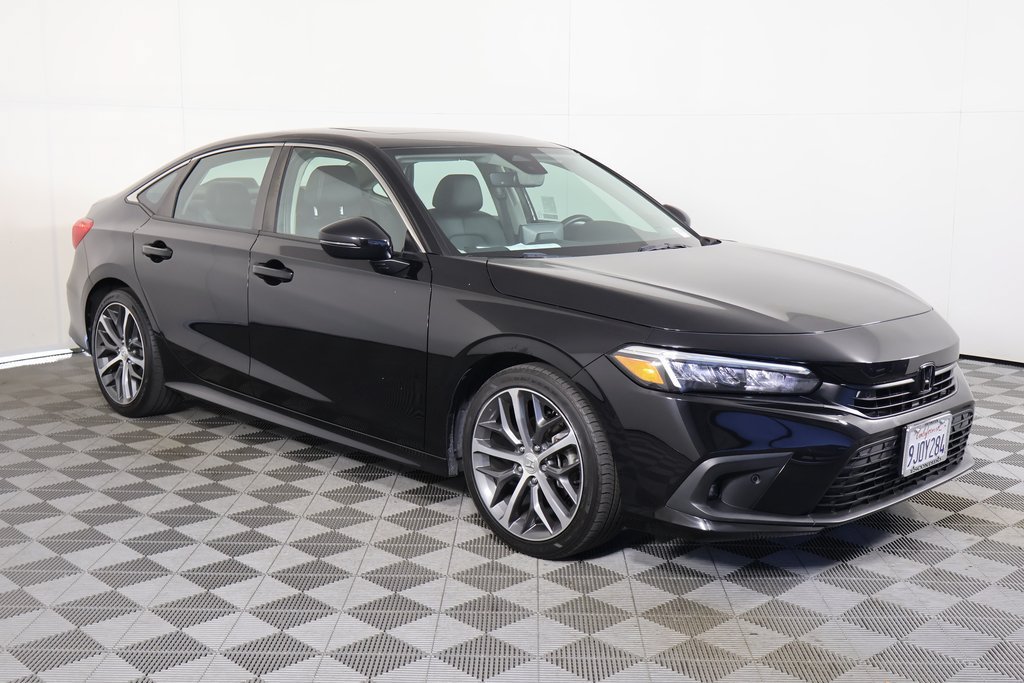 Used 2024 Honda Civic Touring image 3