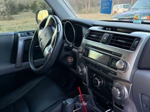 Used 2011 Toyota 4Runner SR5 image 2