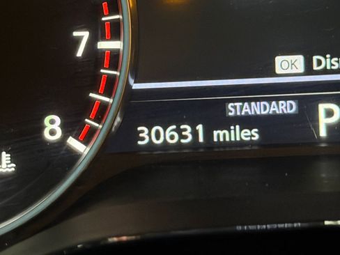 Used 2025 Nissan Pathfinder SV image 42