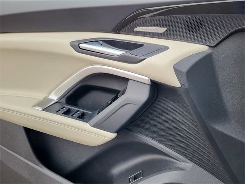 New 2025 Audi Q5 Prestige image 6