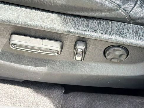 Used 2019 Honda CR-V EX-L image 25