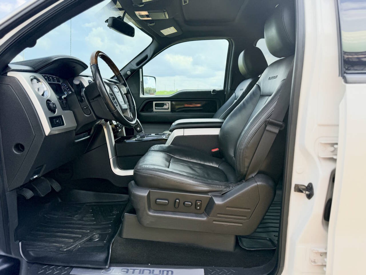 Used 2013 Ford F150 Platinum AWD/4WD image 16