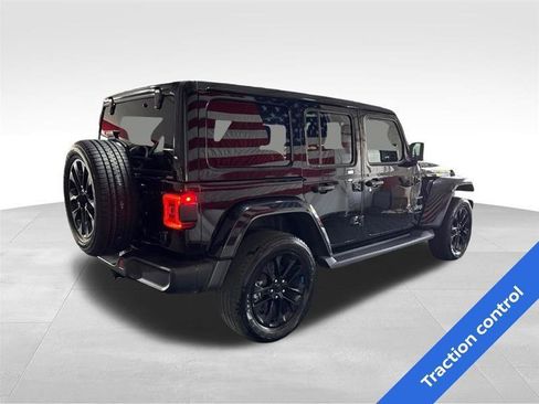 Used 2023 Jeep Wrangler Unlimited Sahara w/ Cold Weather Group AWD/4WD image 5