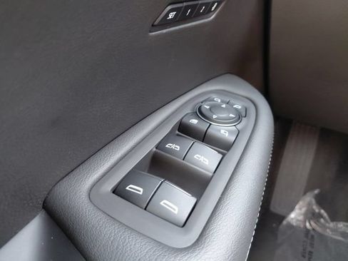 Certified 2024 Cadillac XT6 Premium Luxury FWD image 27
