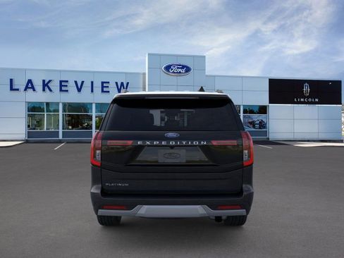 New 2026 Ford Expedition Platinum w/ Driver's Package image 5