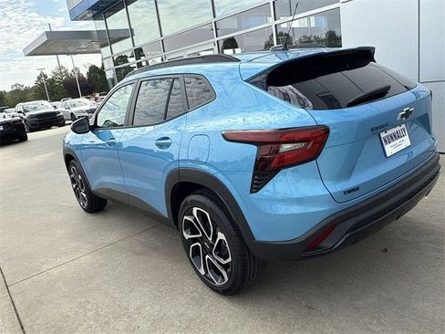 New 2025 Chevrolet Trax RS w/ Driver Confidence Package image 6