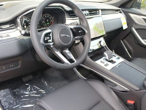 New 2026 Jaguar F-PACE R-Dynamic S image 14