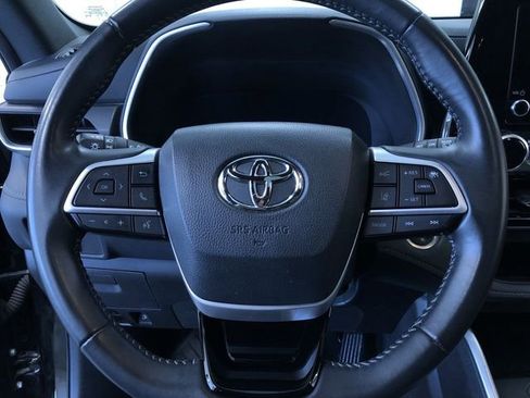 Certified 2025 Toyota Highlander XSE AWD/4WD image 24