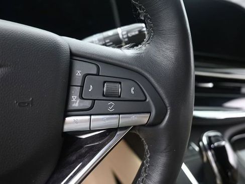 Certified 2023 Cadillac Escalade Premium Luxury AWD/4WD image 33