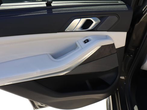 Certified 2023 BMW X5 xDrive45e w/ Executive Package image 11