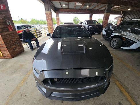 Used 2020 Ford Mustang Shelby GT350 w/ Technology Package RWD image 10