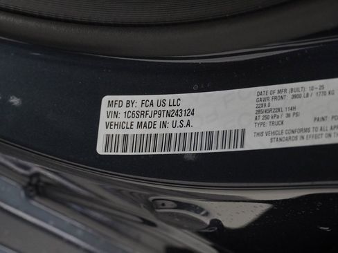 New 2026 RAM 1500 Laramie w/ Night Edition image 39