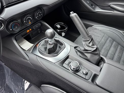New 2025 MAZDA MX-5 Miata Club w/ Brembo/BBS Recaro Package image 13
