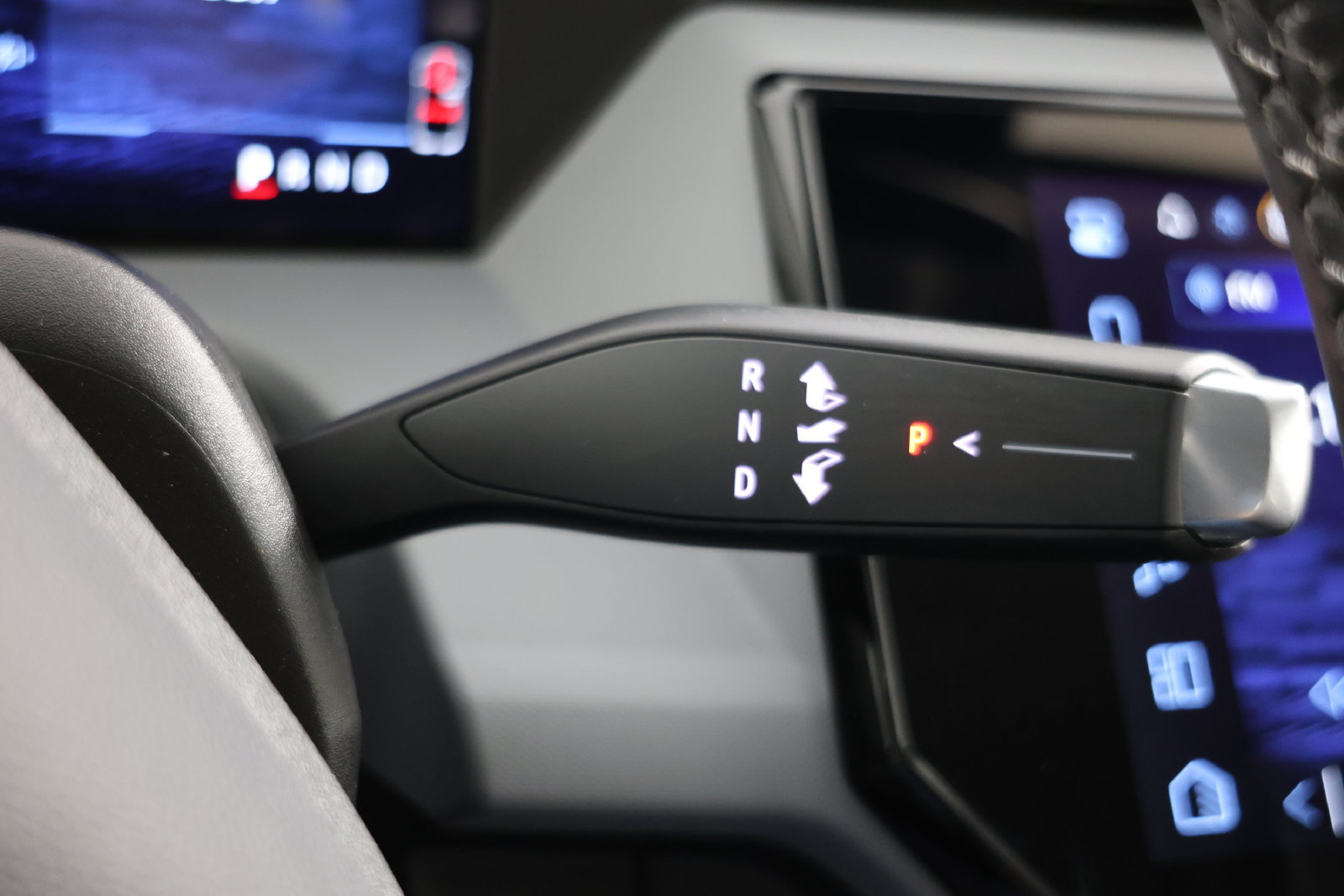 Used 2027 Chevrolet Bolt RS FWD image 6