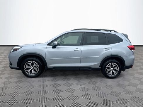 Certified 2024 Subaru Forester Premium AWD/4WD image 35