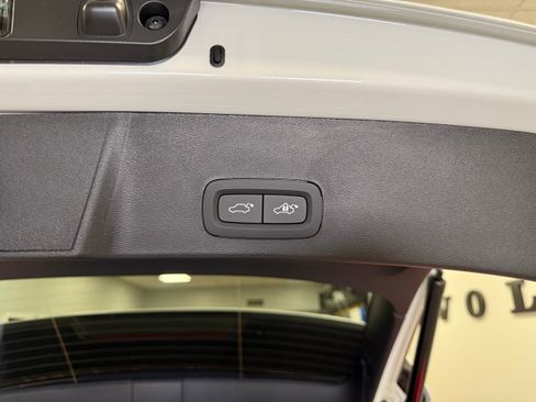 New 2026 Volvo XC40 B5 Plus w/ Protection Package Premier image 37