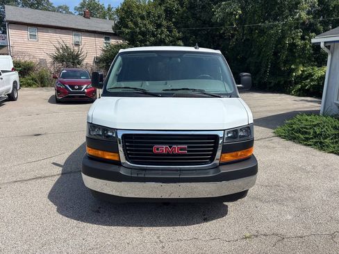 Used 2025 GMC Savana 2500 w/ Driver Convenience Package RWD image 8