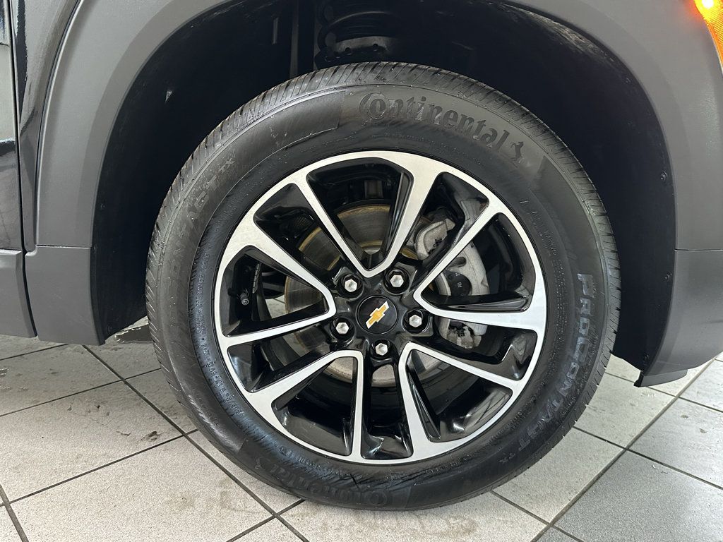 Certified 2026 Chevrolet TrailBlazer LT w/ LT Cold Weather Package FWD image 13