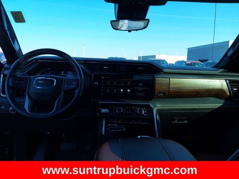 Used 2025 GMC Sierra 1500 Denali Ultimate image 15