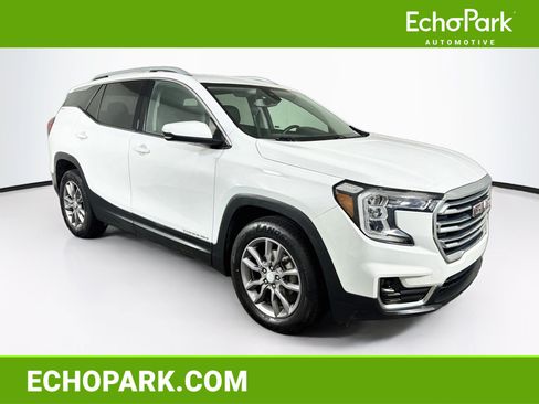 Used 2023 GMC Terrain SLT FWD image 1