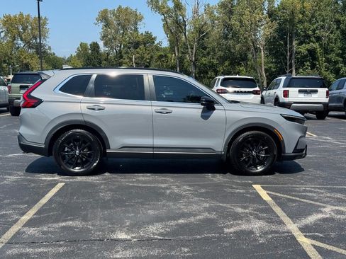 Certified 2024 Honda CR-V Sport image 3