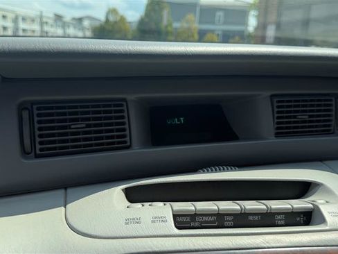 Used 1997 Lincoln Mark VIII LSC RWD image 21